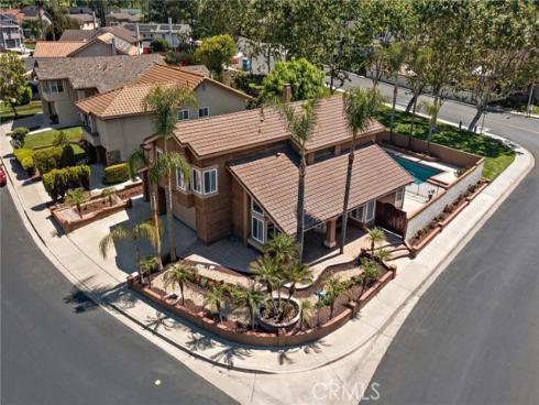 21572 Via Invierno , Lake Forest, CA