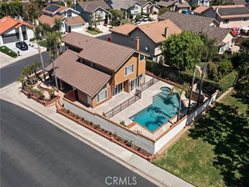 21572 Via Invierno , Lake Forest, CA