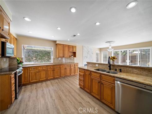 21572 Via Invierno , Lake Forest, CA