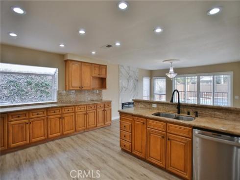 21572 Via Invierno , Lake Forest, CA