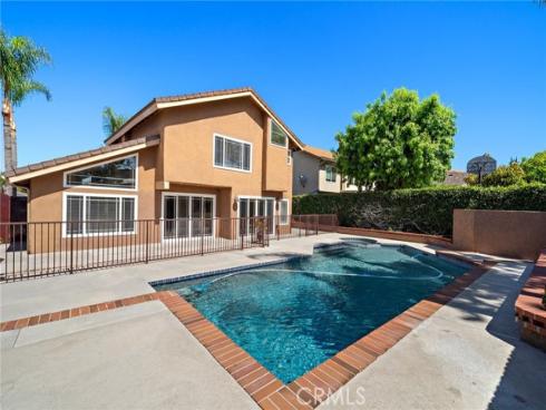 21572 Via Invierno , Lake Forest, CA