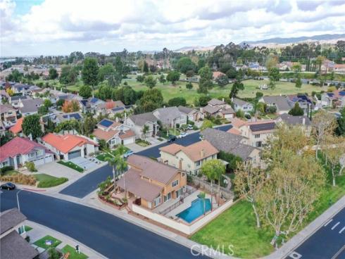 21572 Via Invierno , Lake Forest, CA