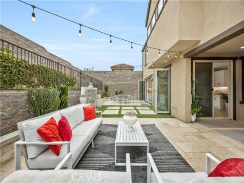 2233 Arroyo Trabuco Way, Lake Forest, CA