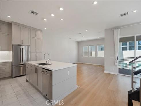 130 Parkland Alley, Lake Forest, CA