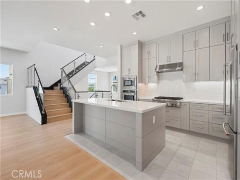 130 Parkland Alley, Lake Forest, CA