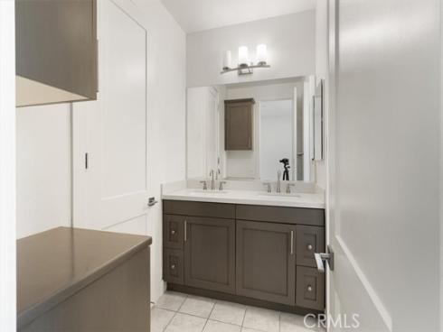 1901 Aliso Canyon Drive, Lake Forest, CA