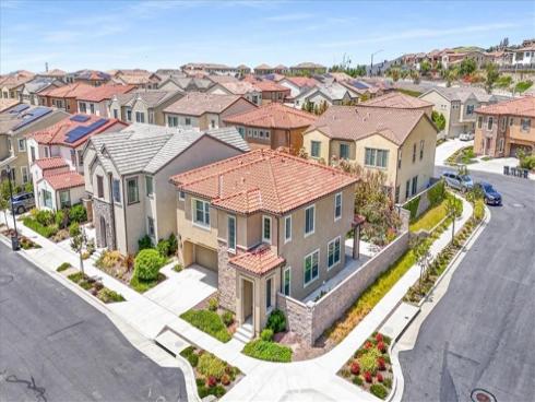 1901 Aliso Canyon Drive, Lake Forest, CA