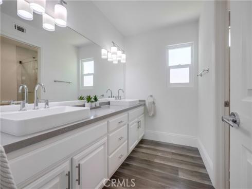 19416 Shadow Oak Drive, Lake Forest, CA