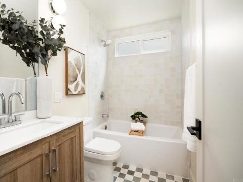 23162 La Vaca St , Lake Forest, CA