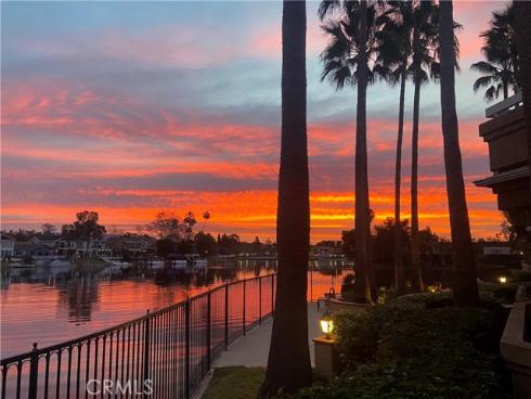 22826  Sailwind  45  Way, Lake Forest, CA