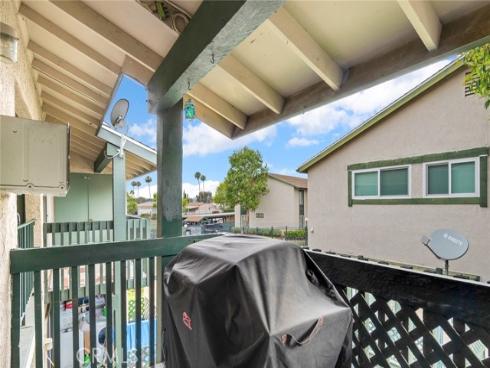 23292 Orange 6 Avenue, Lake Forest, CA