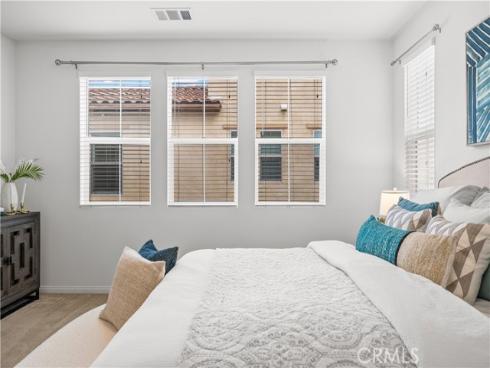 333 Calle Elegante , Lake Forest, CA