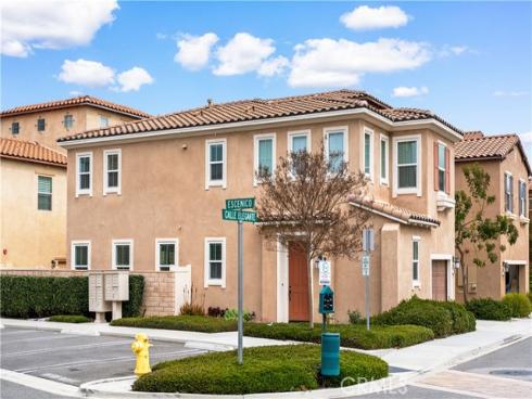333 Calle Elegante , Lake Forest, CA