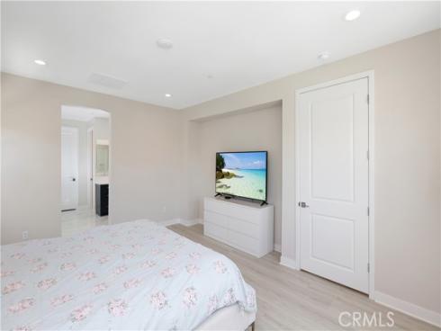 230 Holliston , Lake Forest, CA