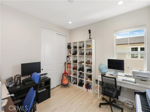 230 Holliston , Lake Forest, CA