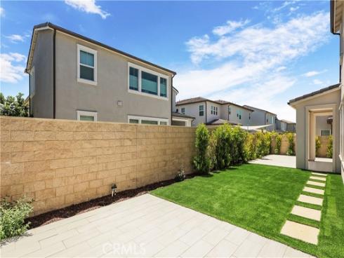 230 Holliston , Lake Forest, CA