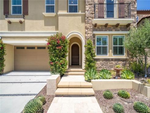 18 Goldenrod , Lake Forest, CA