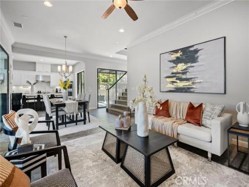 18 Goldenrod , Lake Forest, CA