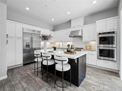 18 Goldenrod , Lake Forest, CA