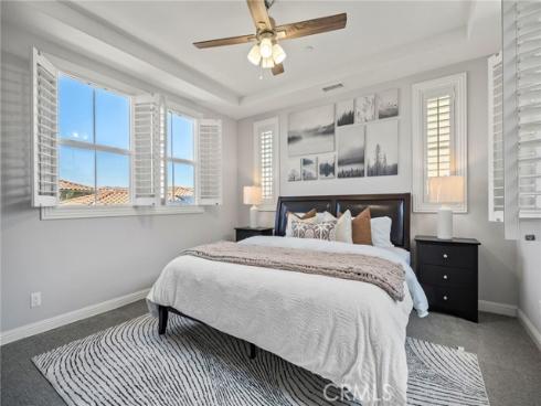 18 Goldenrod , Lake Forest, CA