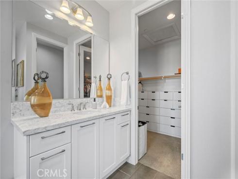 18 Goldenrod , Lake Forest, CA