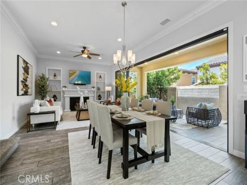 18 Goldenrod , Lake Forest, CA