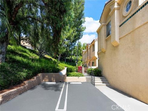 21124 Gladiolos Way, Lake Forest, CA