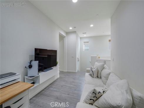 136 Primrose Drive, Lake Forest, CA