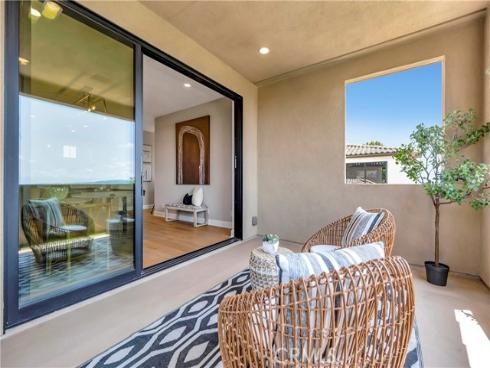 17  Ponte  , Lake Forest, CA