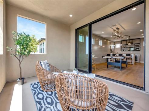 17  Ponte  , Lake Forest, CA