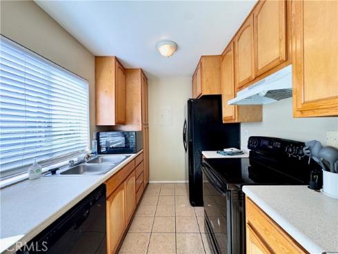 23288 Orange 5 Avenue, Lake Forest, CA