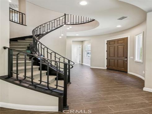 285 Pinnacle Drive, Lake Forest, CA