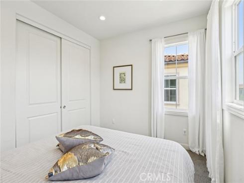 285 Pinnacle Drive, Lake Forest, CA