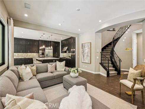 285 Pinnacle Drive, Lake Forest, CA