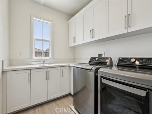 285 Pinnacle Drive, Lake Forest, CA