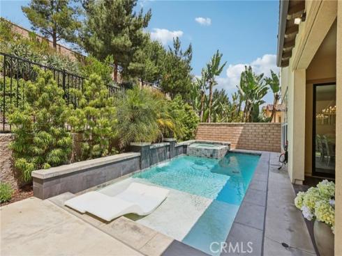 285 Pinnacle Drive, Lake Forest, CA