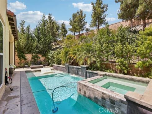 285 Pinnacle Drive, Lake Forest, CA