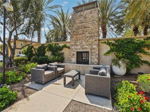 285 Pinnacle Drive, Lake Forest, CA