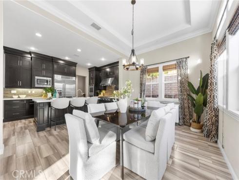 11 Goldenrod , Lake Forest, CA