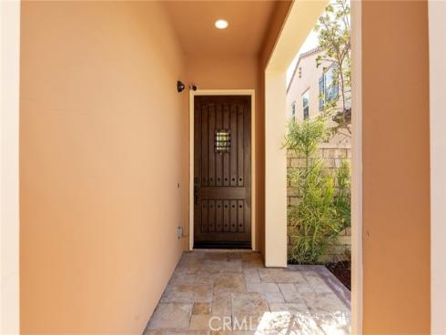 11 Goldenrod , Lake Forest, CA