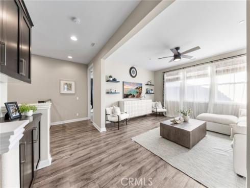 11 Goldenrod , Lake Forest, CA