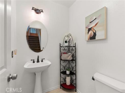 8 Chatri Circle, Lake Forest, CA