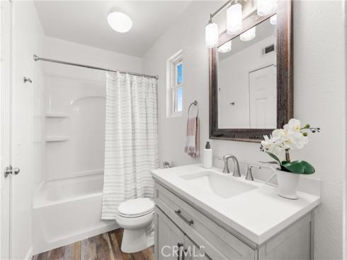 8 Chatri Circle, Lake Forest, CA