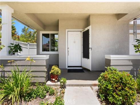 8 Chatri Circle, Lake Forest, CA