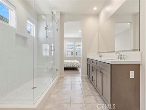 120  Holliston  , Lake Forest, CA