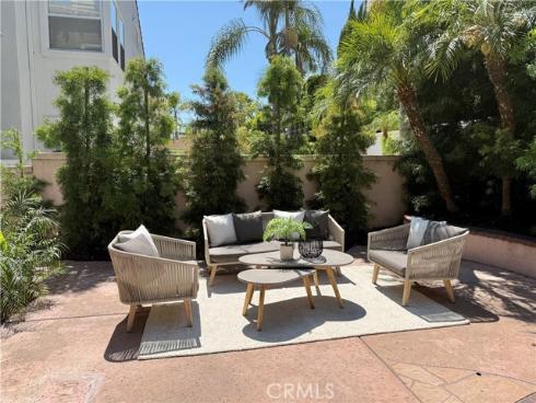 25  Santa Maria  , Lake Forest, CA