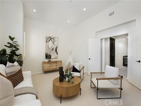 25  Santa Maria  , Lake Forest, CA