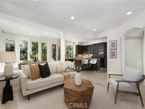 25  Santa Maria  , Lake Forest, CA