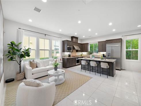 37 Castellana , Lake Forest, CA