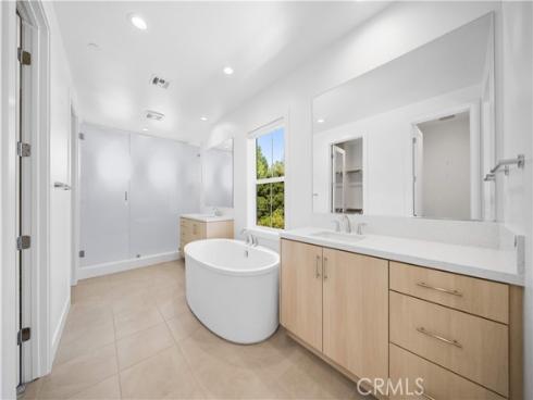 360  Riverbend  , Lake Forest, CA